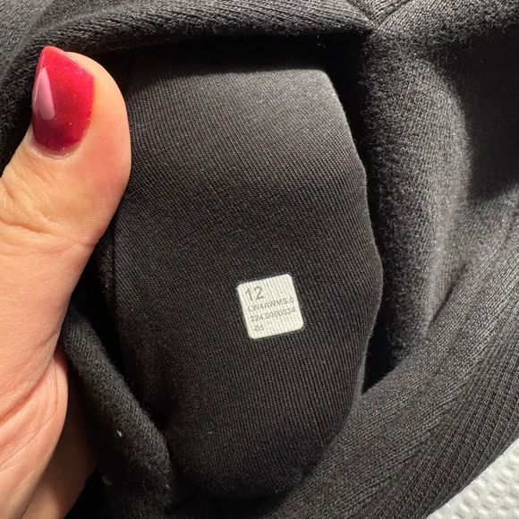 Lululemon full zip Scuba - Picture 4 of 6